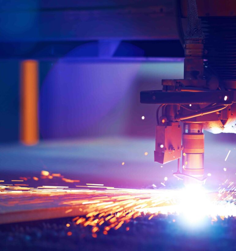 Cutting metal by plasma laser